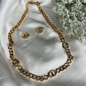 Jewelry inspired set